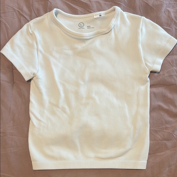 Gilly Hicks Tops - GILLY HICKS, Hollister; White Ribbed T-Shirt